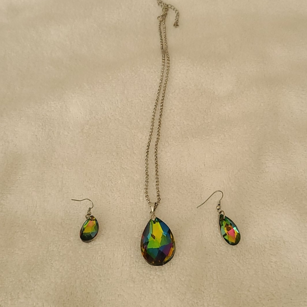 Necklace and earrings
